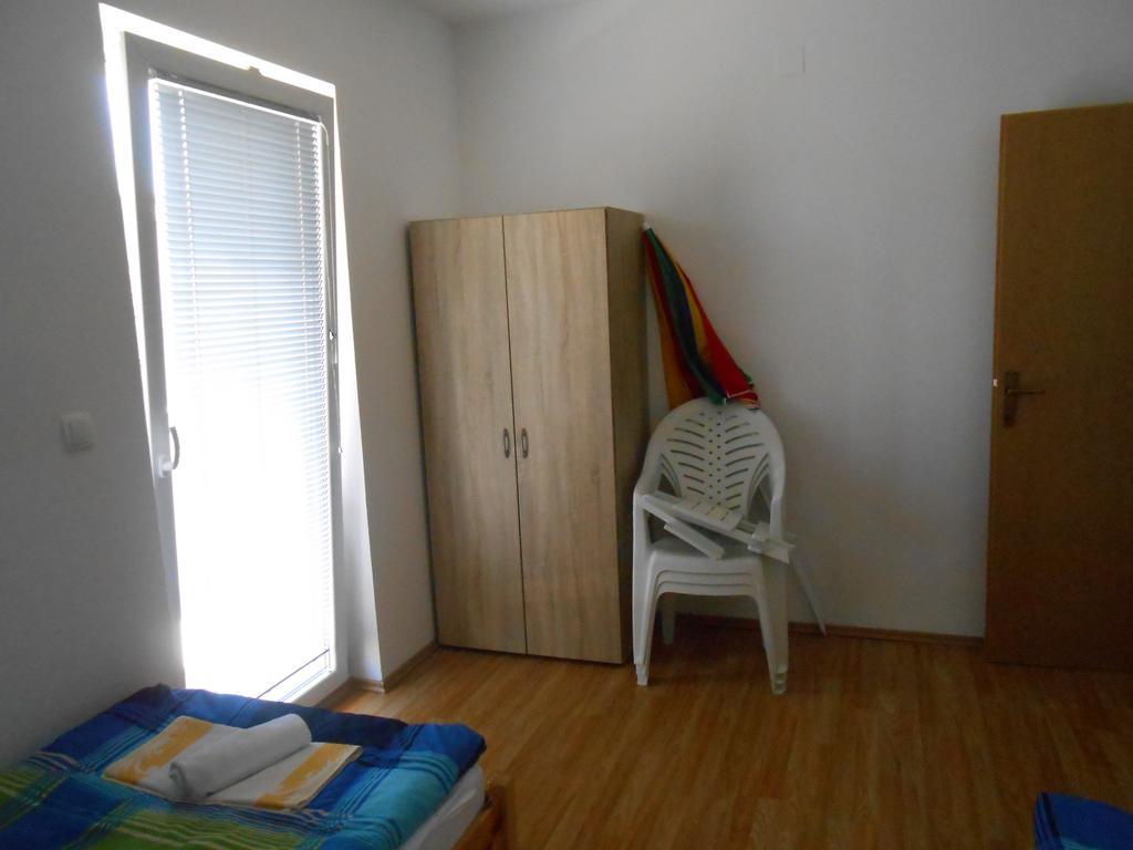 Apartments Jasmina Novalja Εξωτερικό φωτογραφία