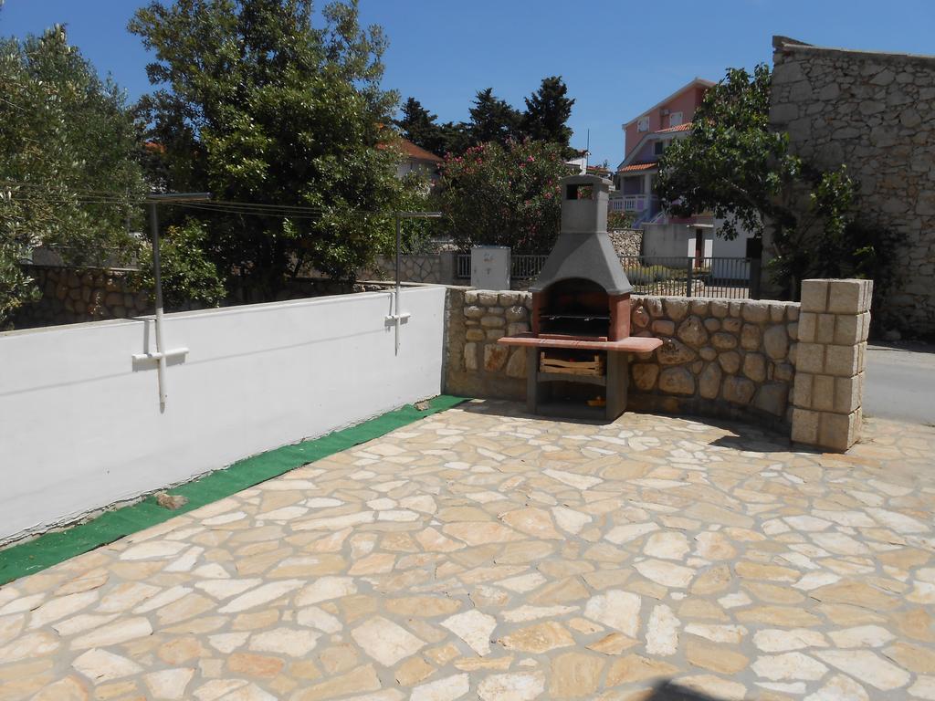 Apartments Jasmina Novalja Εξωτερικό φωτογραφία