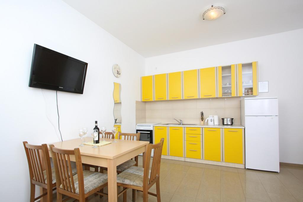 Apartments Jasmina Novalja Εξωτερικό φωτογραφία