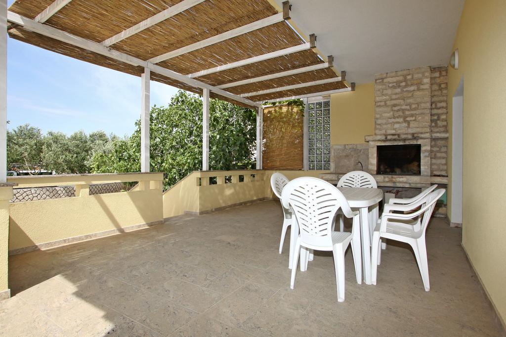 Apartments Jasmina Novalja Εξωτερικό φωτογραφία